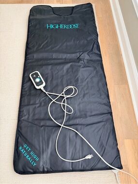 HigherDose Infrared Sauna Blanket in Black with Teal Logo